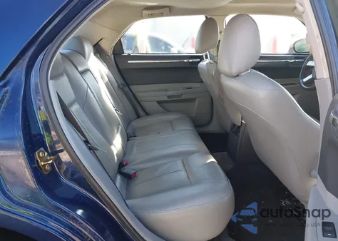 2006 Chrysler 300 Touring z USA, uszkodzony, nr VIN 2C3KA53G66H350575